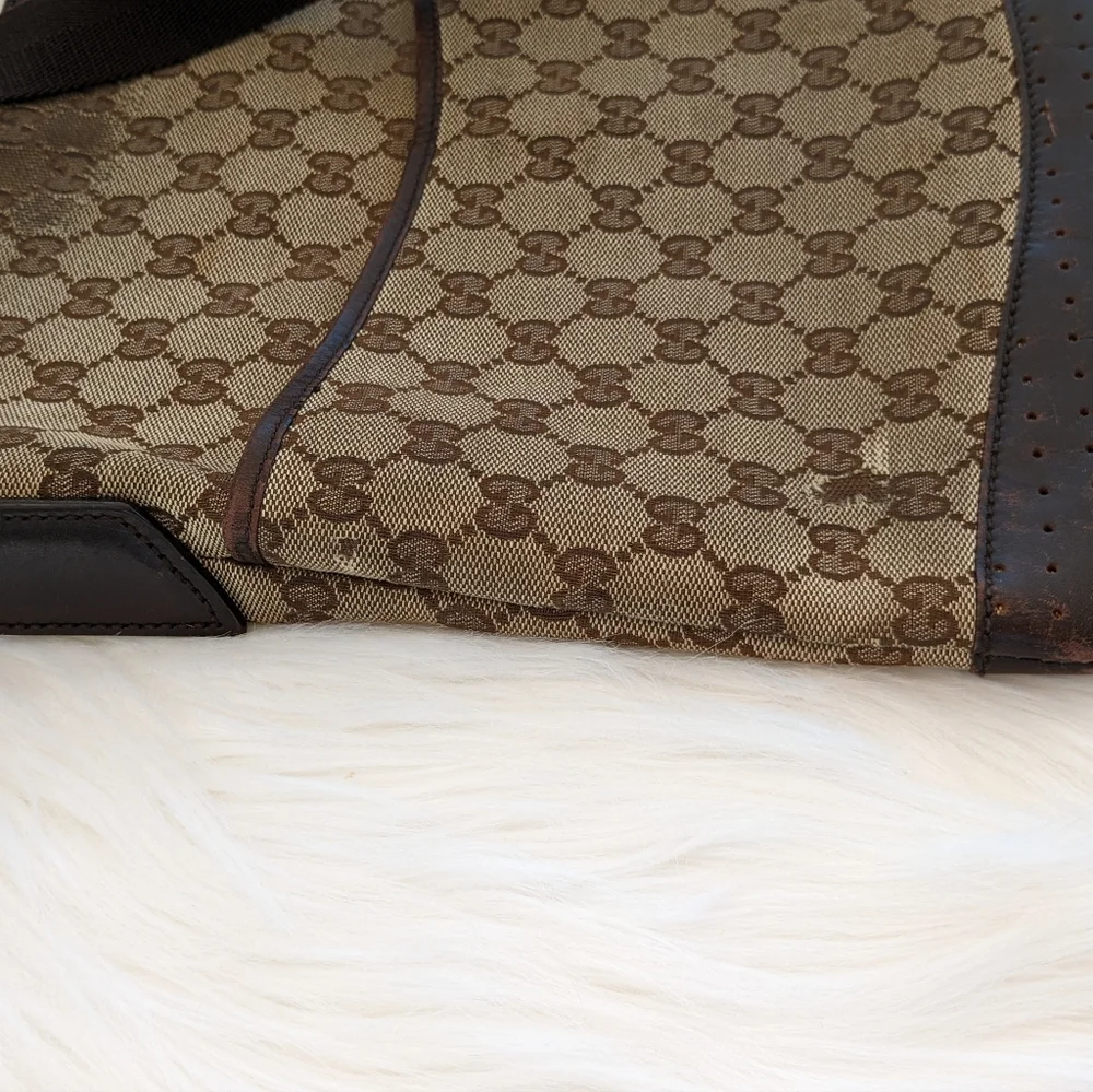 Gucci Brown Shoulder Bag - Picture 9 of 16